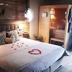 Bulles D'un Soir 4*