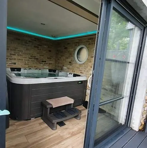 Bulles D'un Soir 4* Ruminghem